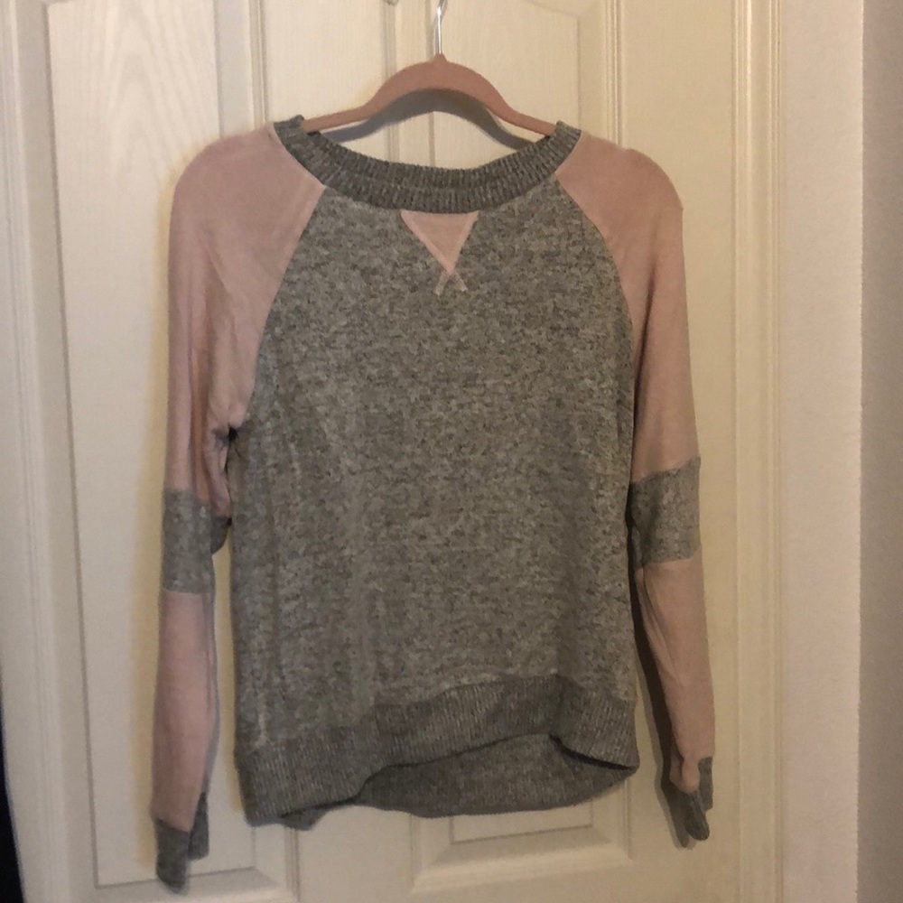 Grey & light pink sweater
